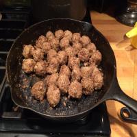 Easy and Tasty Italian Meatballs_image