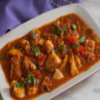 Chicken Jalfrezi Recipe - Chicken And Bell Peppers In Tomato Gravy_image