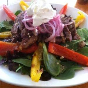 Grilled Fajita Steak Salad With Pickled Pink Onions_image