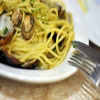 Jamie Oliver's Classic Venetian Spaghetti Vongole_image