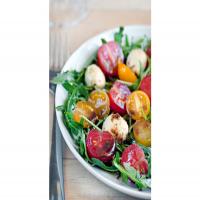Fresh Mozzarella & Tomato Salad With Balsamic Vinaigrette_image