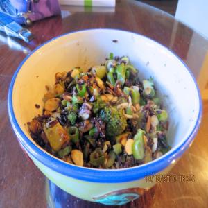 Black Rice and Broccoli With Almonds_image