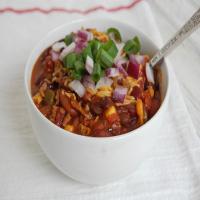 Slow-Cooker Sweet and Spicy Three Bean Chili_image