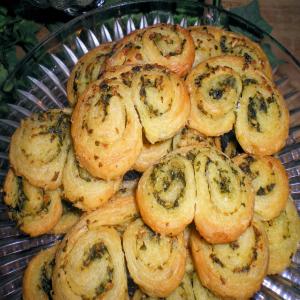 Palmiers Du Basilic (Basil-Scented Savory Cookies_image