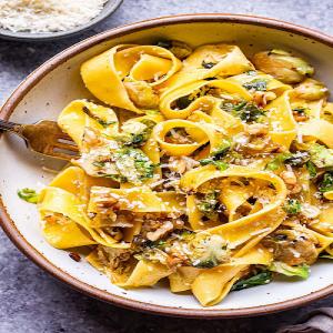 Brown Butter Brussels Sprouts Pasta_image
