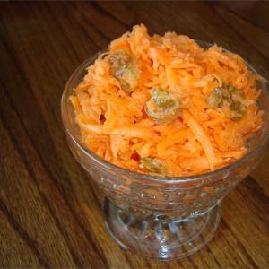 Mom's Carrot and Raisin Salad image