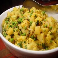 Curried Cauliflower and Potatoes image