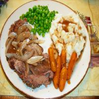 Tender and Flavorful Pot Roast_image