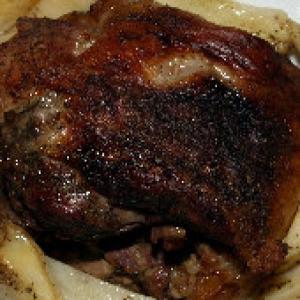 How to Make Arni me Patates sto Fourno: Roast Lamb with Potatoes_image
