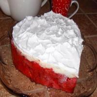 Strawberries and Cream Valentine Cake_image