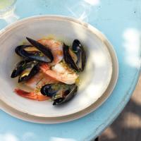 Gazpacho with Shrimp and Mussels image