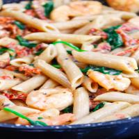Penne Pasta with Cheesy Shrimp and Spinach_image