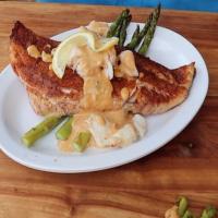 Grilled Red Snapper with Cajun Cream Sauce_image
