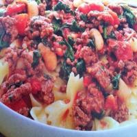 Garlicky Beef, Tomatoes & Pasta image