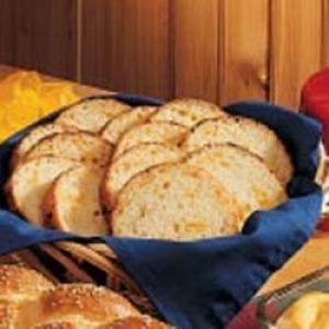 Peppery Cheese Bread_image