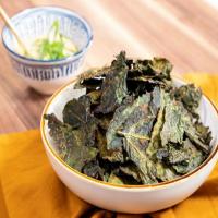 Spicy Kale Chips and Miso Dip_image