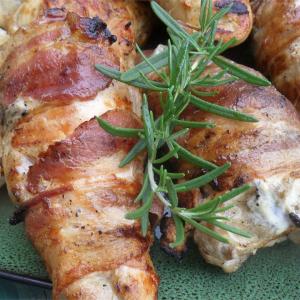 Grilled Chicken with Rosemary and Bacon_image