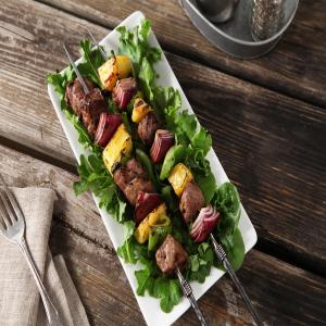 Spicy Mango-Chipotle Beef Kabobs_image