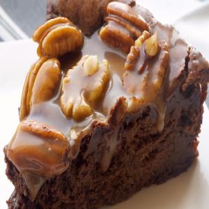 Chocolate Caramel Pecan Souffle Cake_image