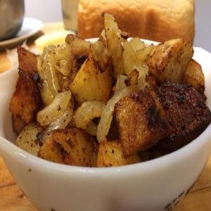 Peasants Potatoes - Fried Potatoes & Onions. image