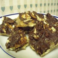 Chocolate Toffee Candy Cookies (Saltine Candy)_image
