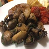 Mushrooms in Garlic Sauce_image