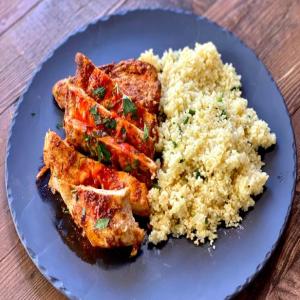 Grilled Harissa Chicken Breasts with Herbed Couscous_image