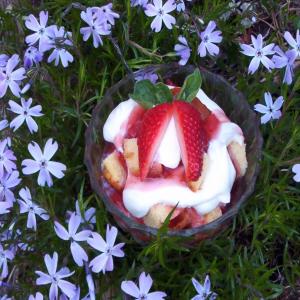 Strawberry Trifle Cake_image