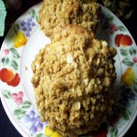 Apple Streusel Cheddar Muffins_image