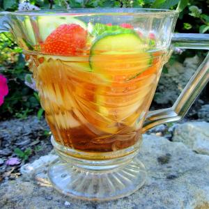 English Pimm's on the Lawn - Pimms No.1 Cup Cocktail_image