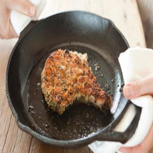 Panko Crusted Pork Chops Recipe - (4.4/5)_image