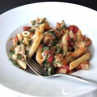 Chicken, Spinach, and Cheese Pasta Bake image