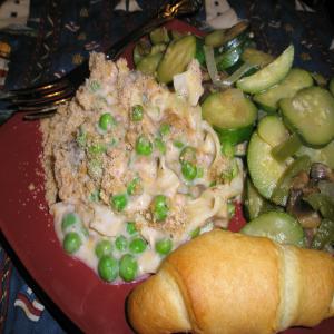 Tuna Noodle & Pea Hotdish image