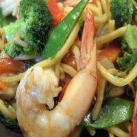 Sweet Chilli Prawn/Shrimp and Basil Noodles_image