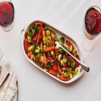 Roasted Carrot, Brussels Sprout, and Cranberry Salad_image