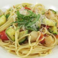 Pasta with Scallops, Zucchini, and Tomatoes image