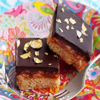 Toasted almond and caramel millionaires' shortbread_image