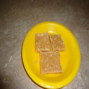 PEANUT BUTTER AND TOFFEE FUDGE_image