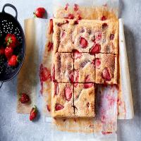 Strawberry-Marsala Cake_image
