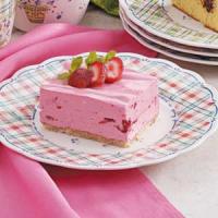 Creamy Strawberry Dessert_image