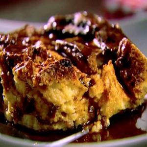 Panettone Bread Pudding with Cinnamon Syrup_image