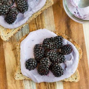 Toasts with Double Blackberries_image