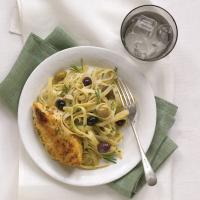 Pasta with Chicken and Olives_image