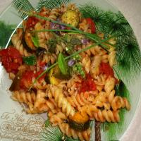 Summer Pasta With Herbs and Veggies_image