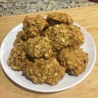 Low-Cal Low-Fat Oatmeal Carrot Cookies image