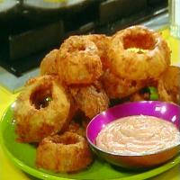 Thick Cut O Rings and Spicy Dipping Sauce_image