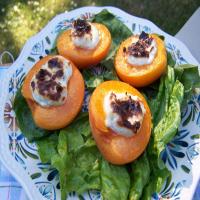 Apricots With Blue Cheese_image