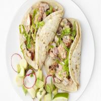 Chicken Tacos with Avocado Salad_image