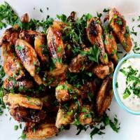 Crispy Wings with Hot Honey Sauce_image
