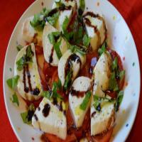 Burrata Caprese Salad_image